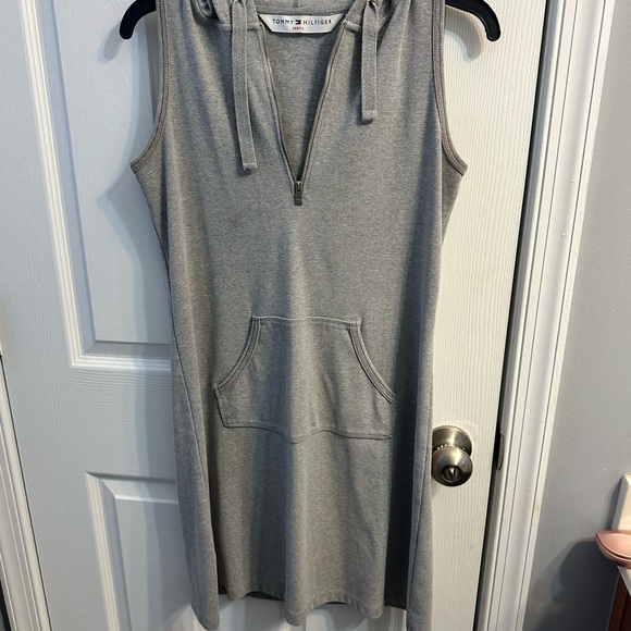 Tommy Hilfiger Jeans Gray Sleeveless Hoodie Dress --Women's Medium - Picture 3 of 5
